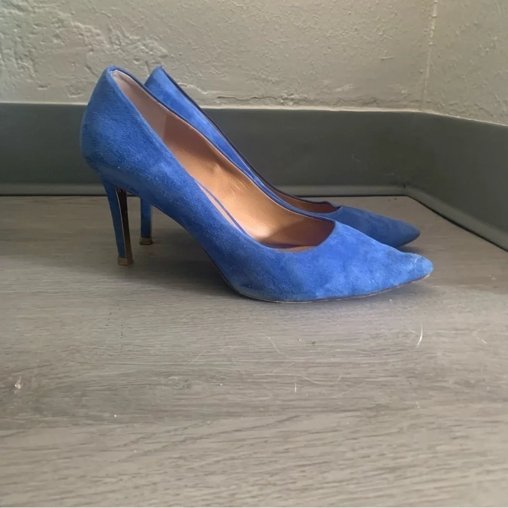 Tory Burch Heels Elane Suede Pumps in Blue